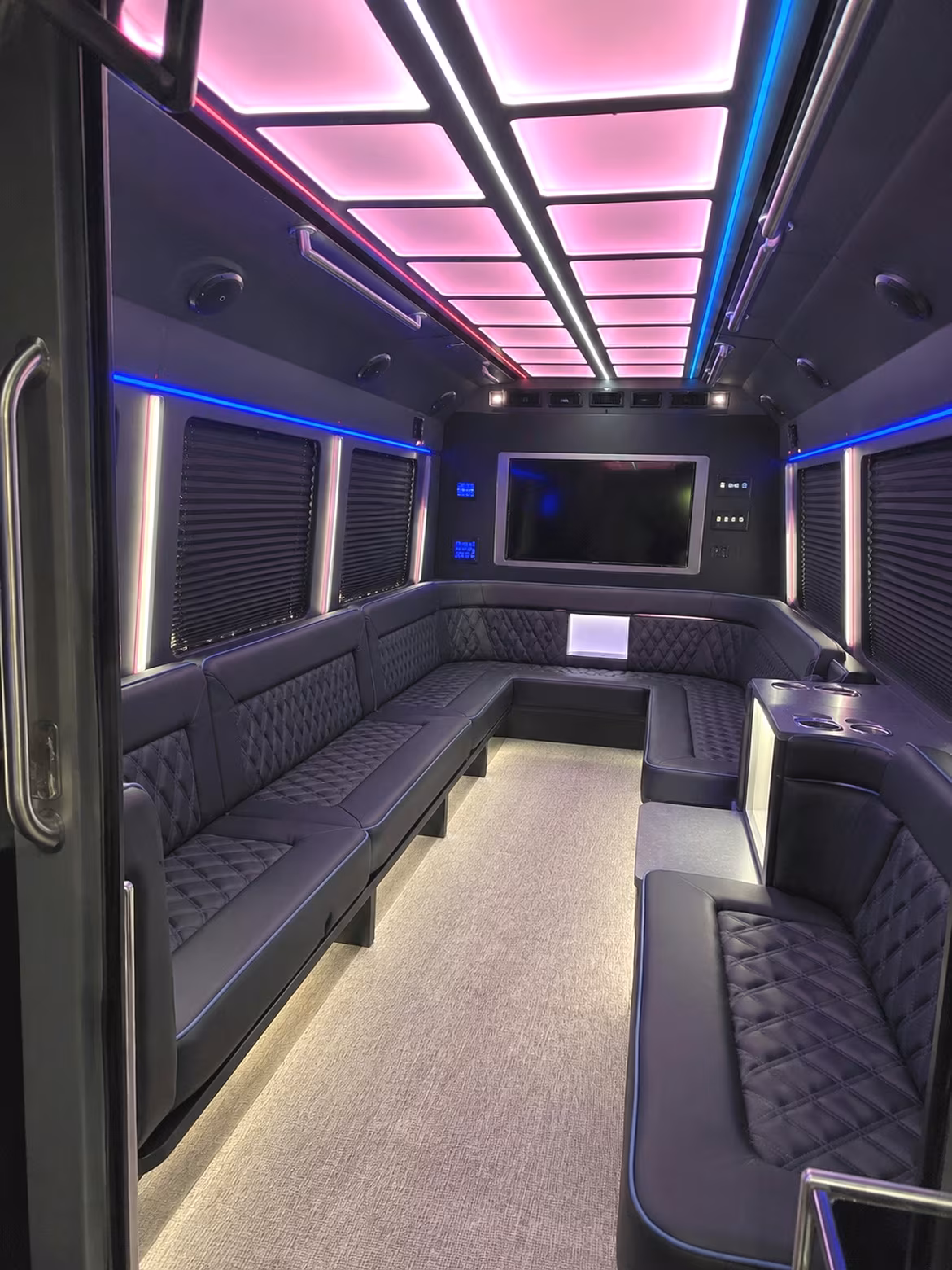 Brockton Birthday, Sweet 16, & Quinceañera Party Bus Rentals