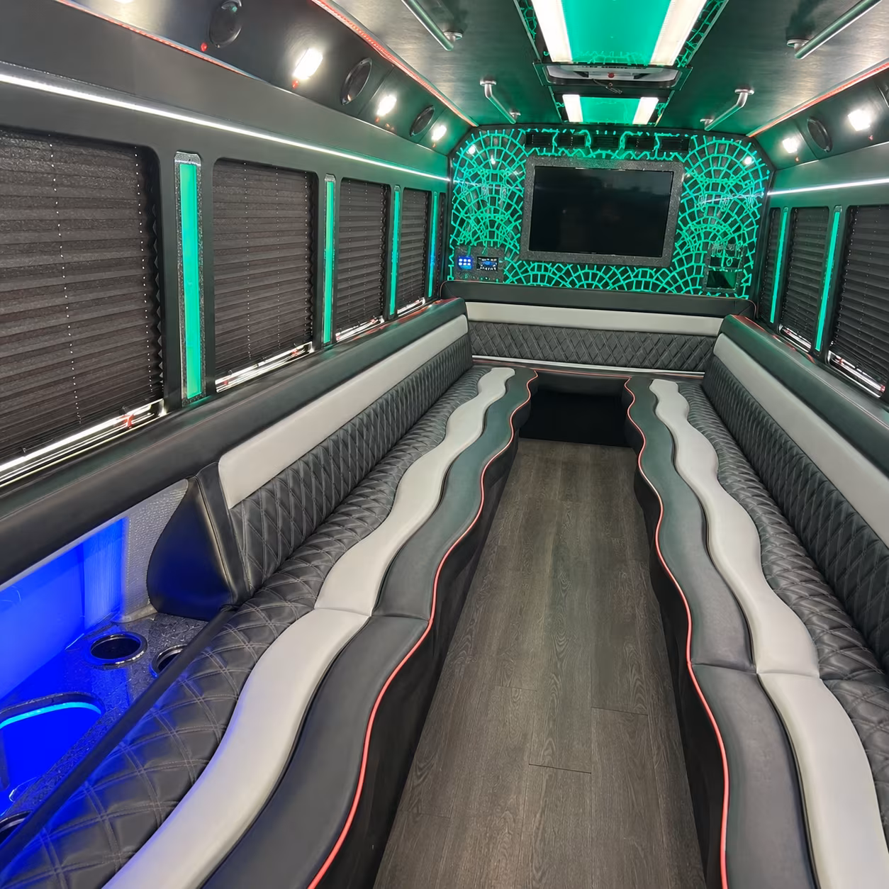 New Rochelle Birthday, Sweet 16, & Quinceañera Party Bus Rentals