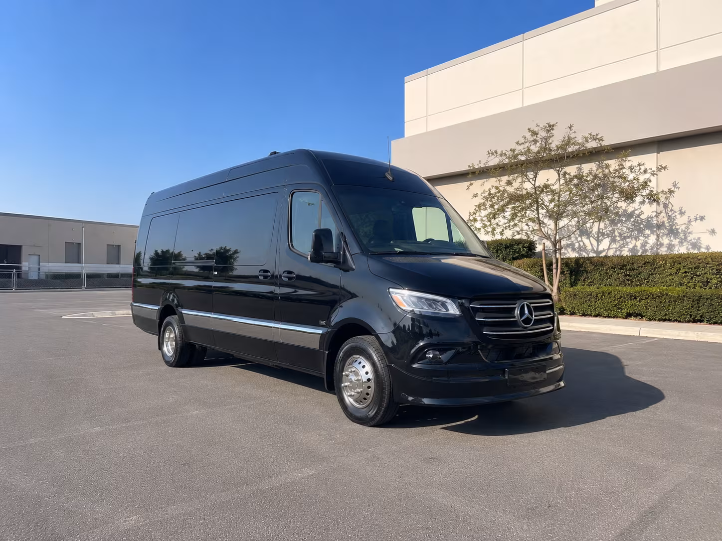 White Plains Airport Shuttles & Transportation